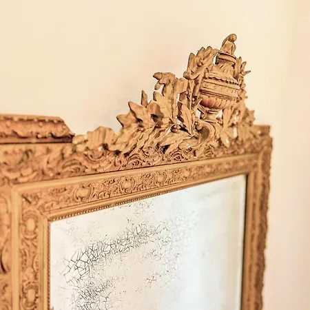 Hyacinthe - Elevator Wifi - By Tgb * Ajaccio (Corsica)