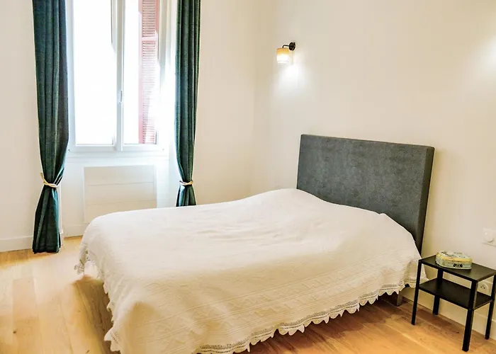 Hyacinthe - Elevator Wifi - By Tgb Ajaccio (Corsica)